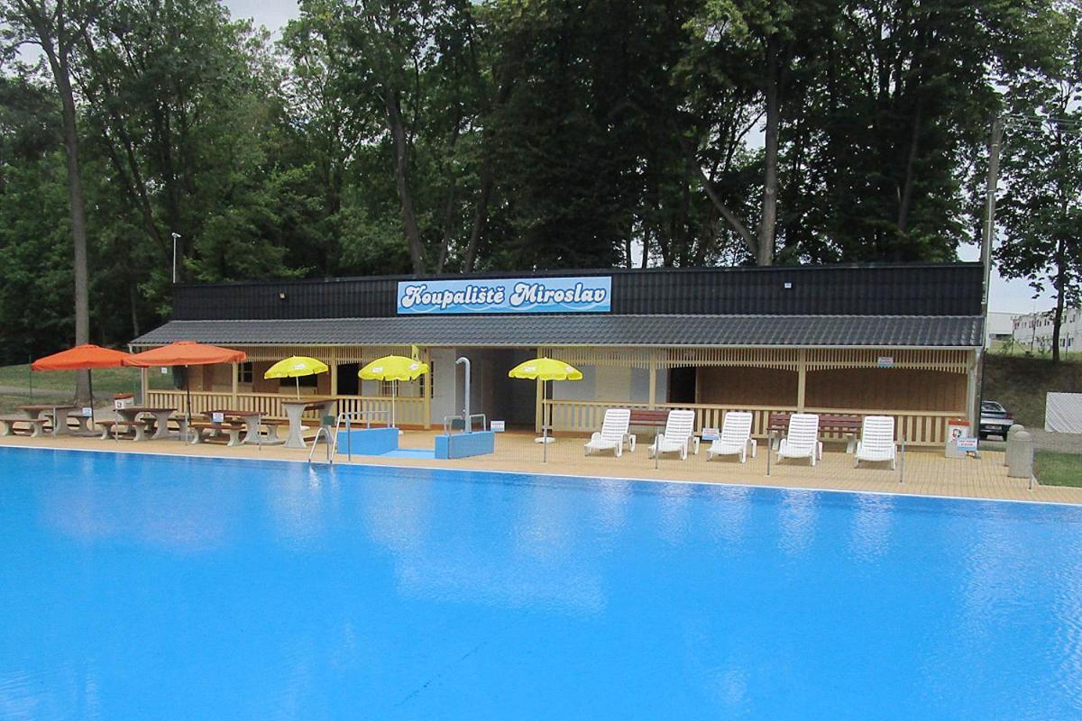 Penzion A Vinarstvi Naturvini Miroslav  Exterior foto