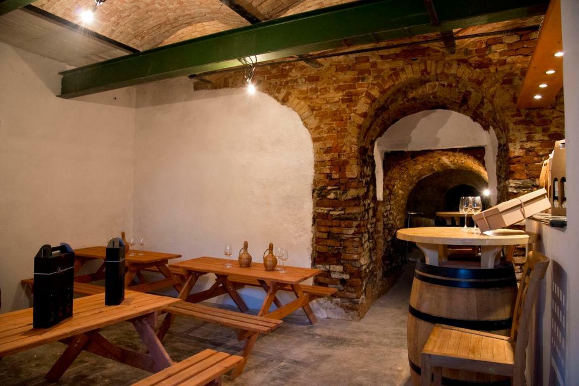 Penzion A Vinarstvi Naturvini Miroslav  Exterior foto